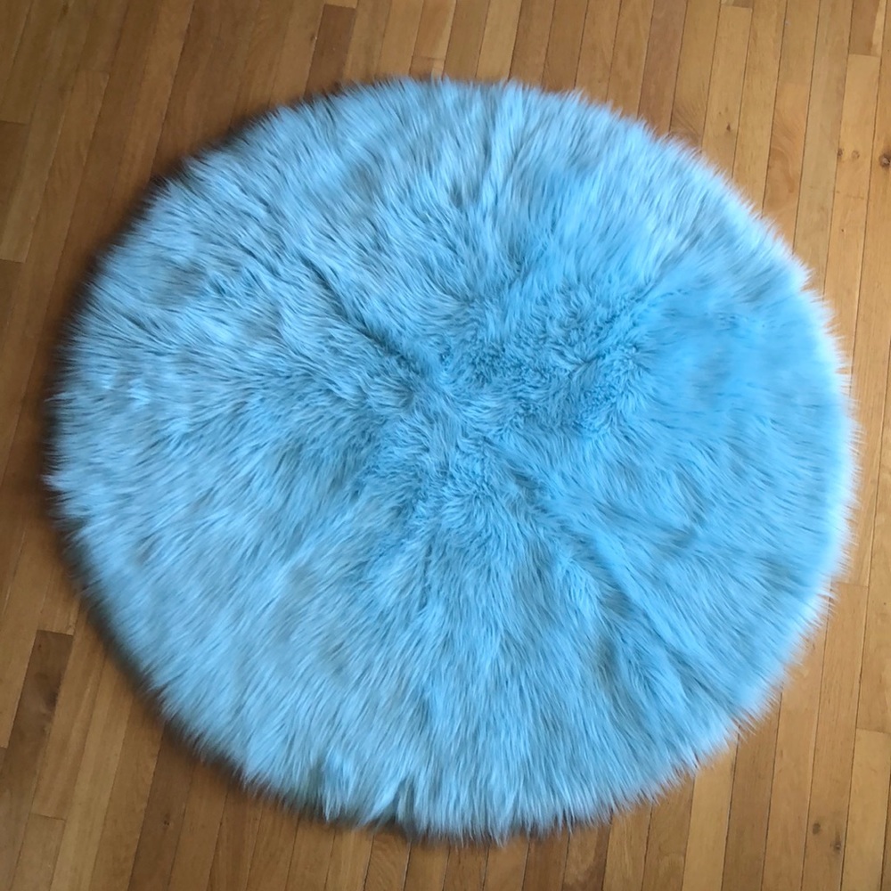 Faux Fur Round Rug 4x4  BLUE